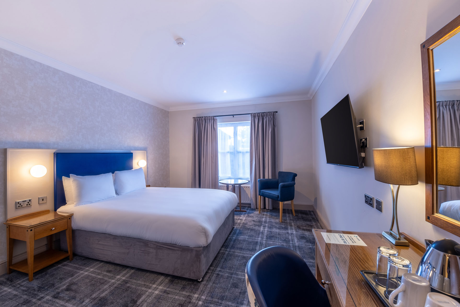 Charlecote.DoubleGuestroom.jpg